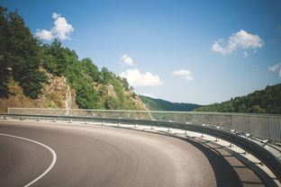 環山公路 連接山川與文明的紐帶