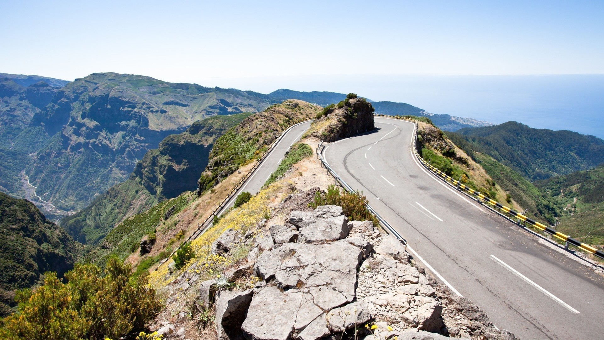 蜿蜒之路與時光之橋 精選公路與橋梁風光壁紙，帶你穿越風景